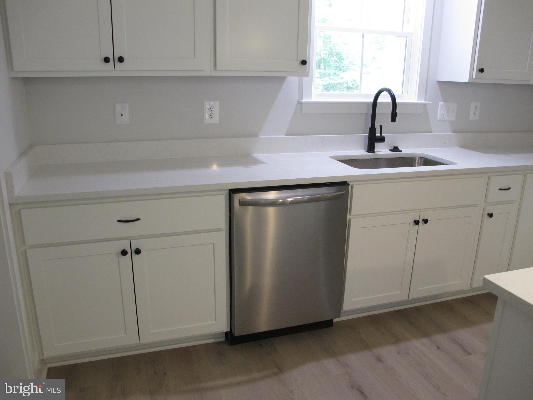 CLASSIC SHORES - Residential