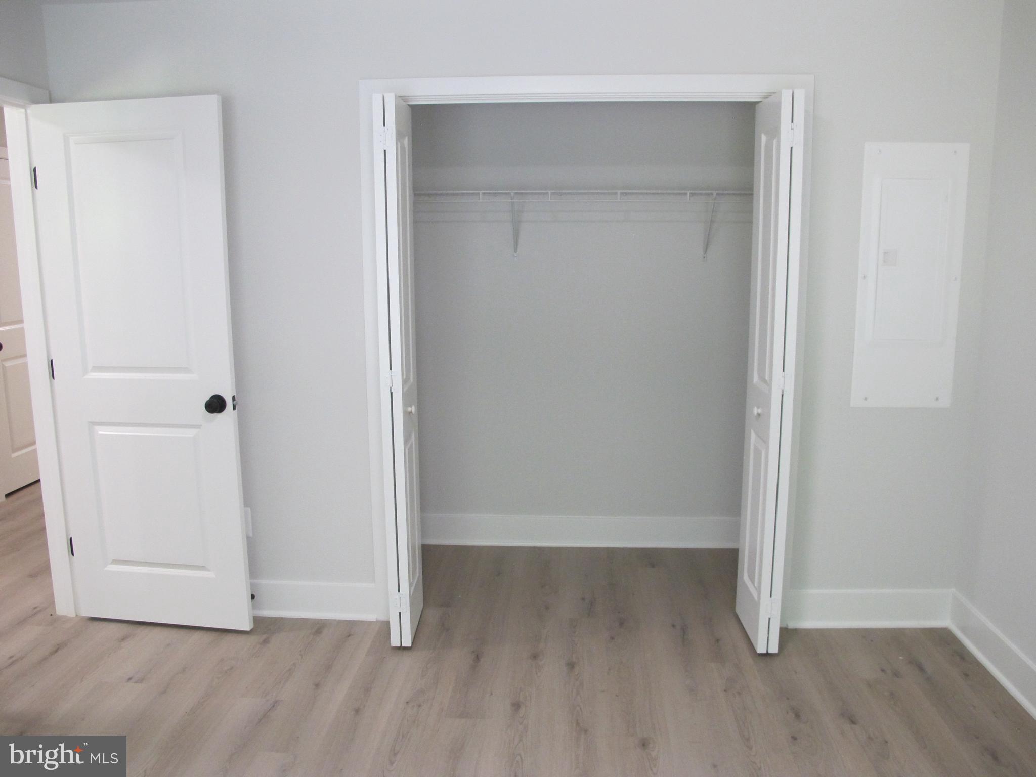 CLASSIC SHORES - Residential