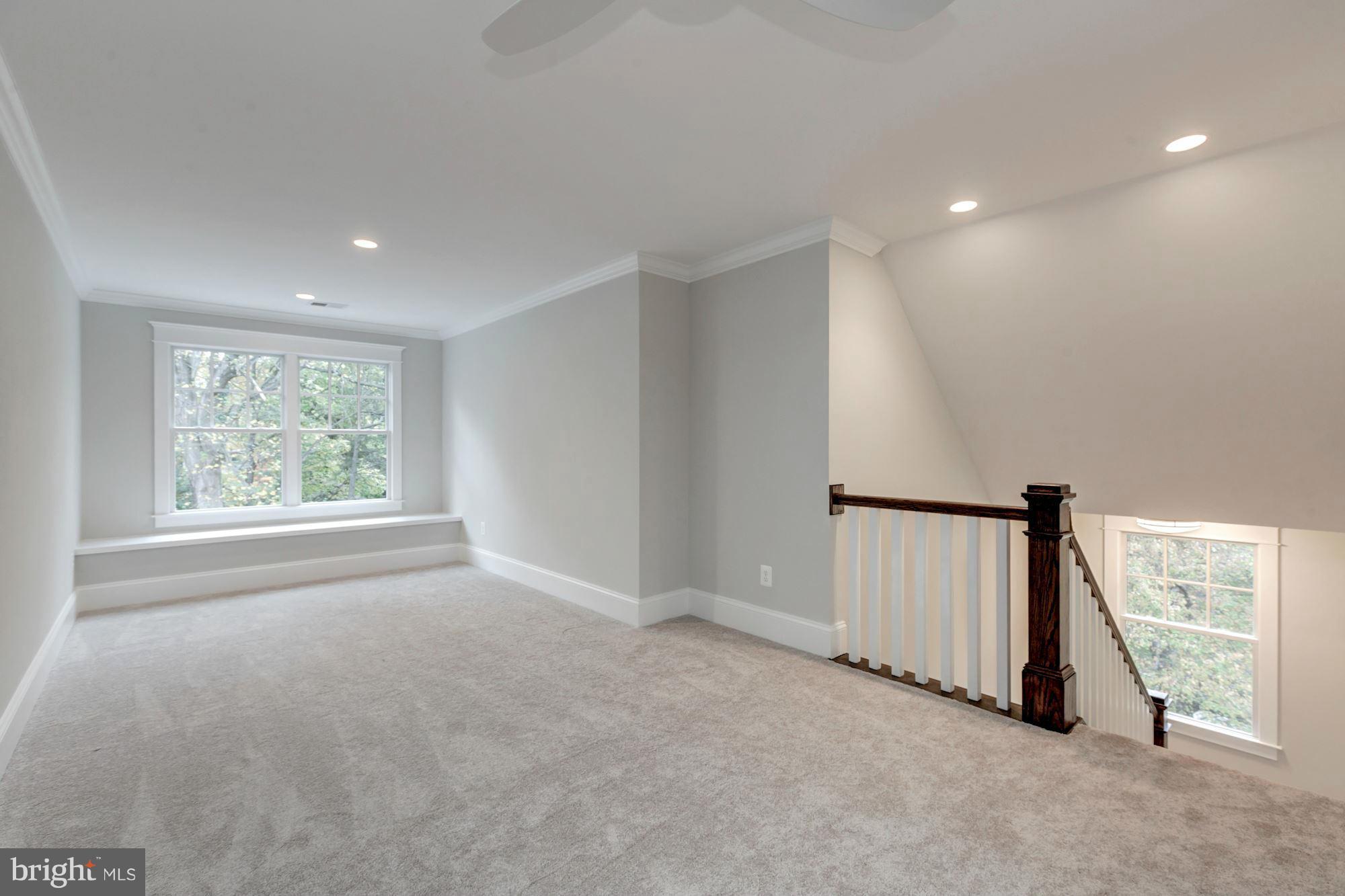 WEST LANGLEY - Residential