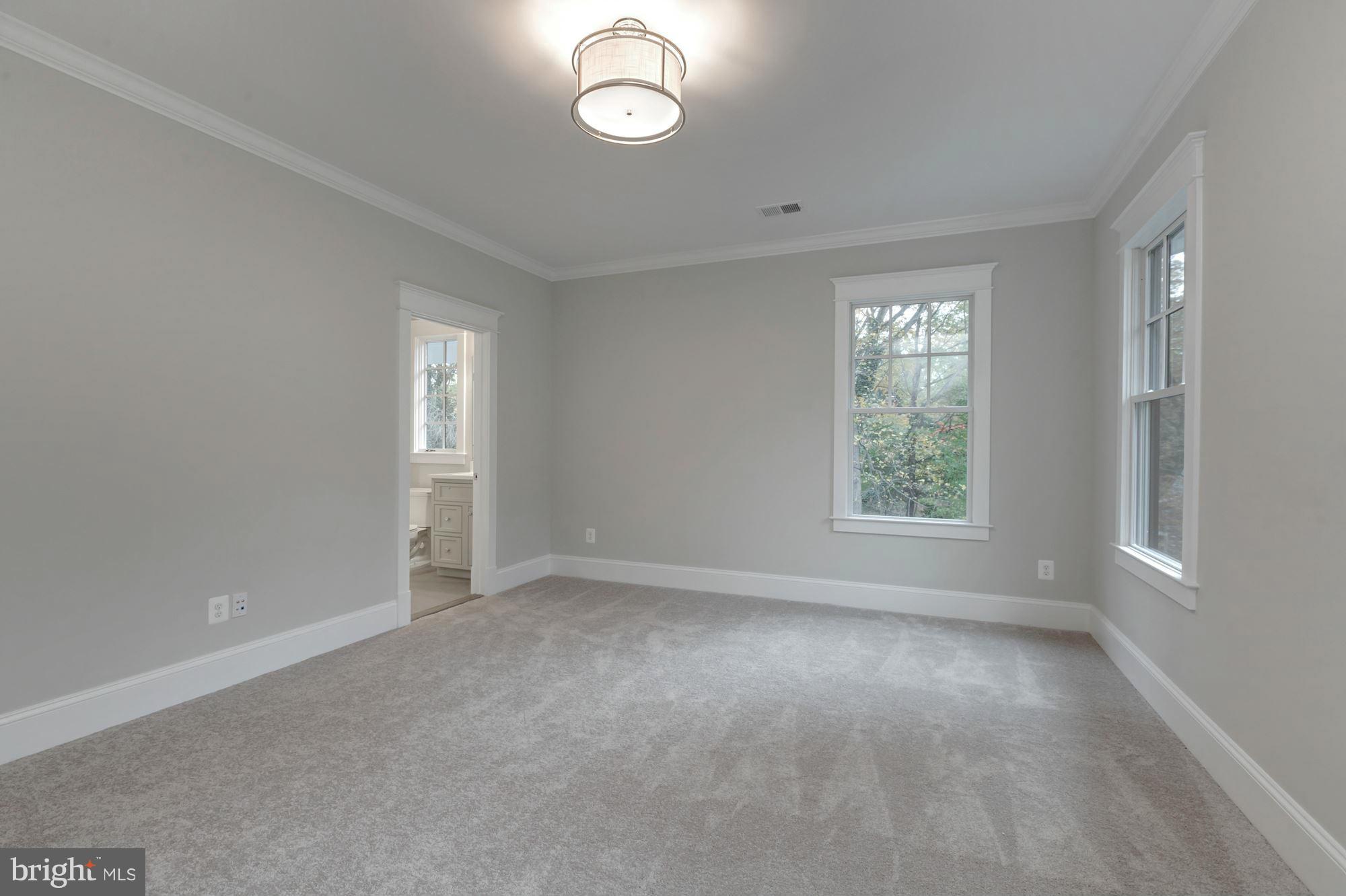 WEST LANGLEY - Residential