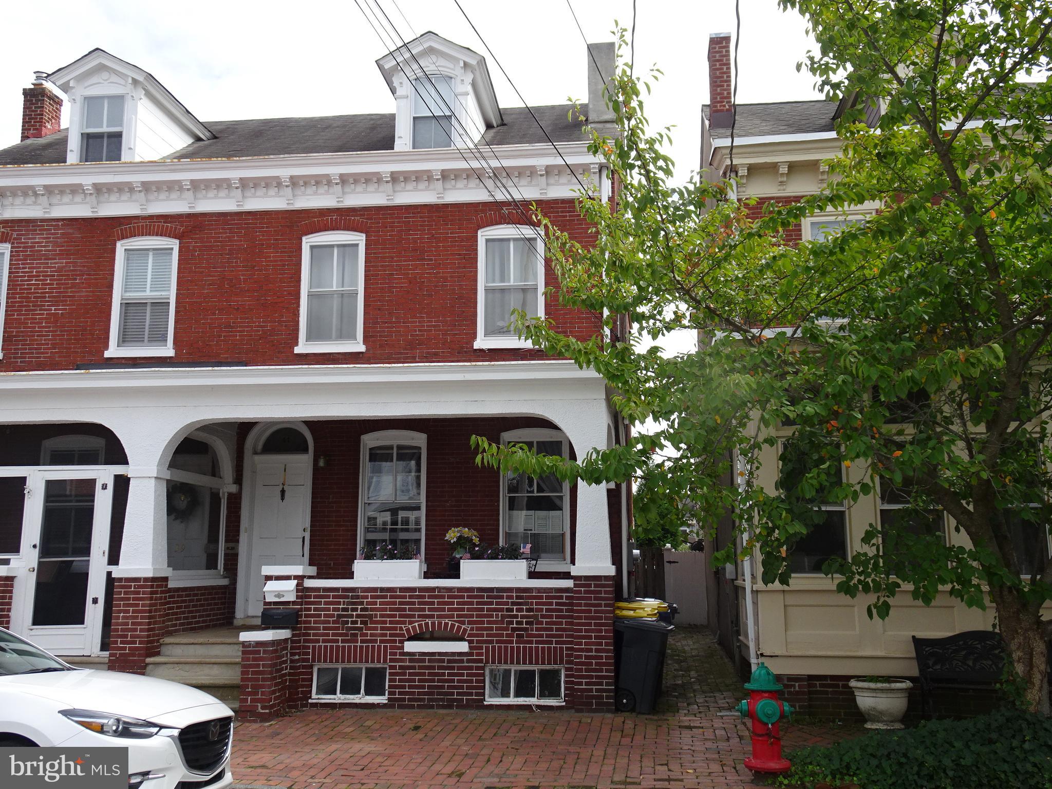 Photo 1 of 9 — 41 W 5TH STREET 1, NEW CASTLE, DE 19720