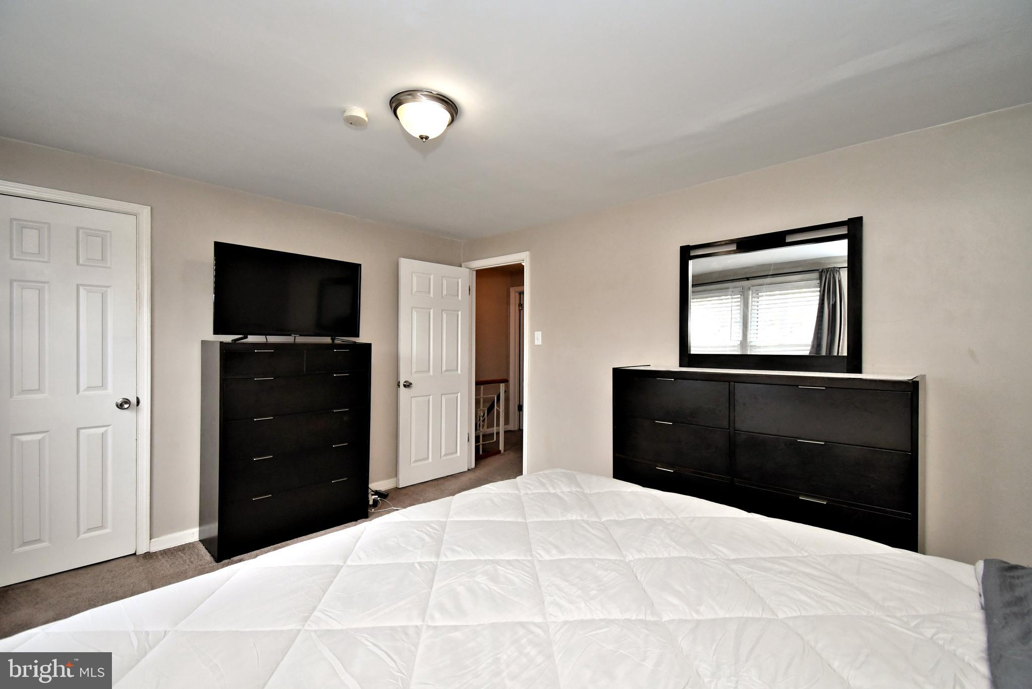 NORRISTOWN - Residential