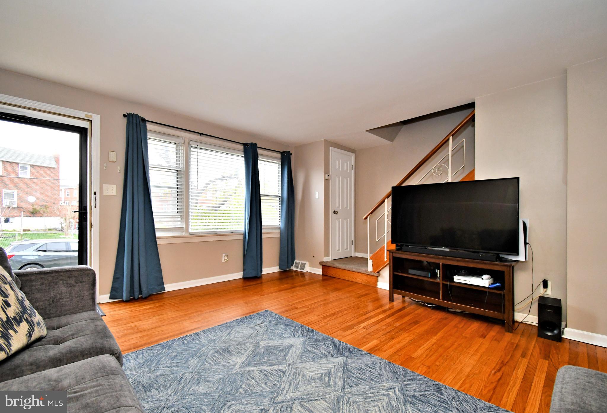 NORRISTOWN - Residential