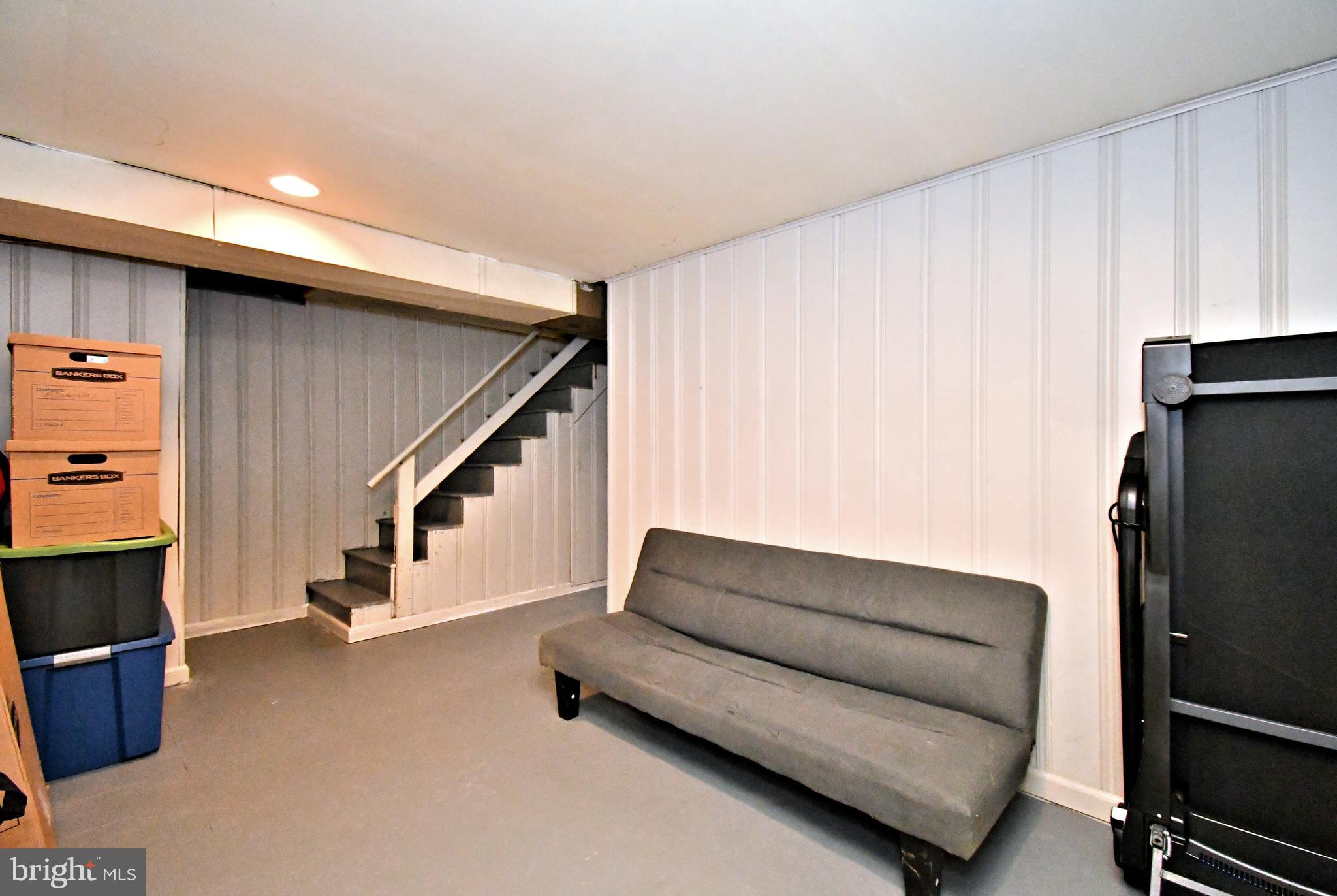 NORRISTOWN - Residential