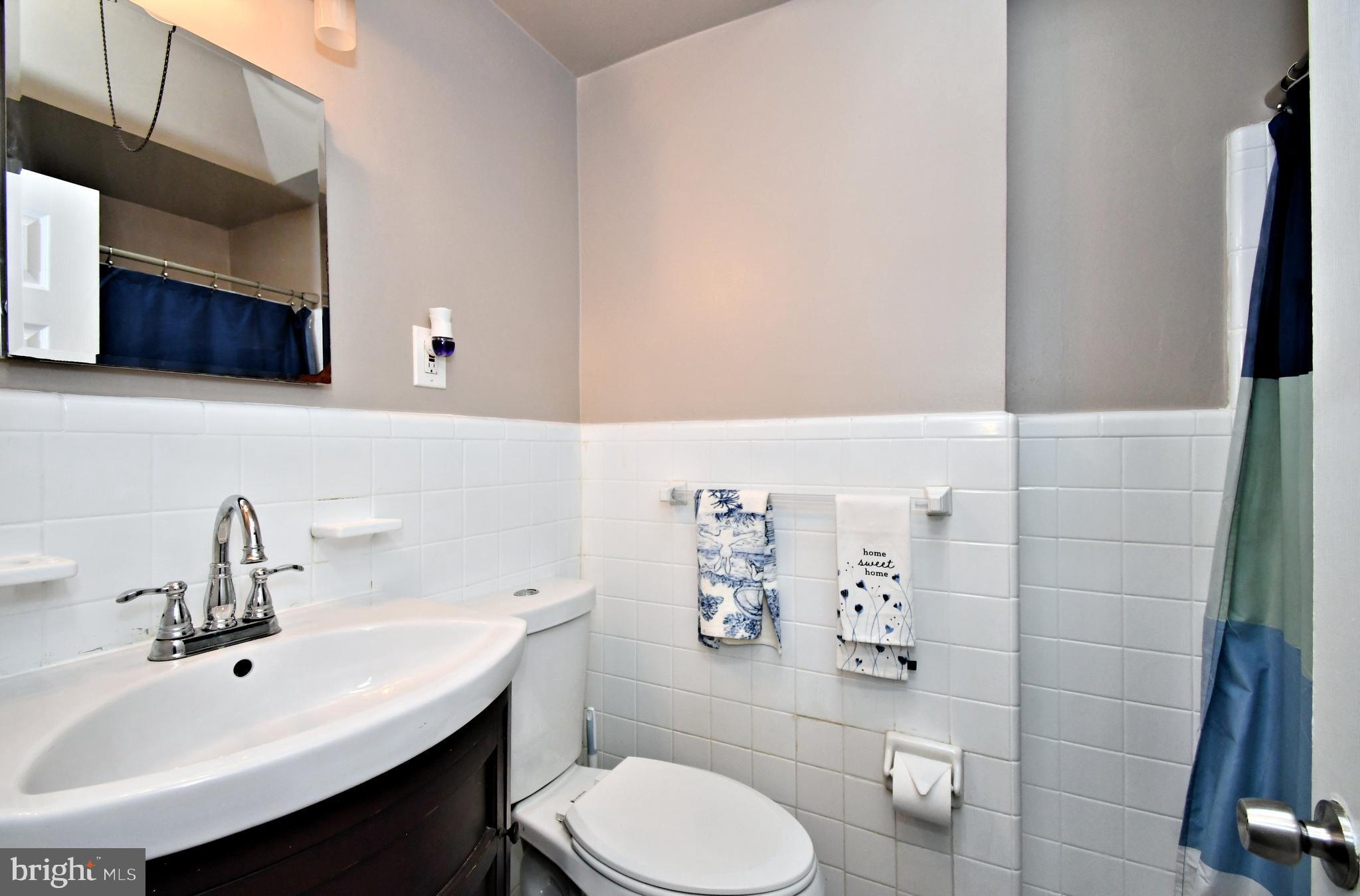 NORRISTOWN - Residential