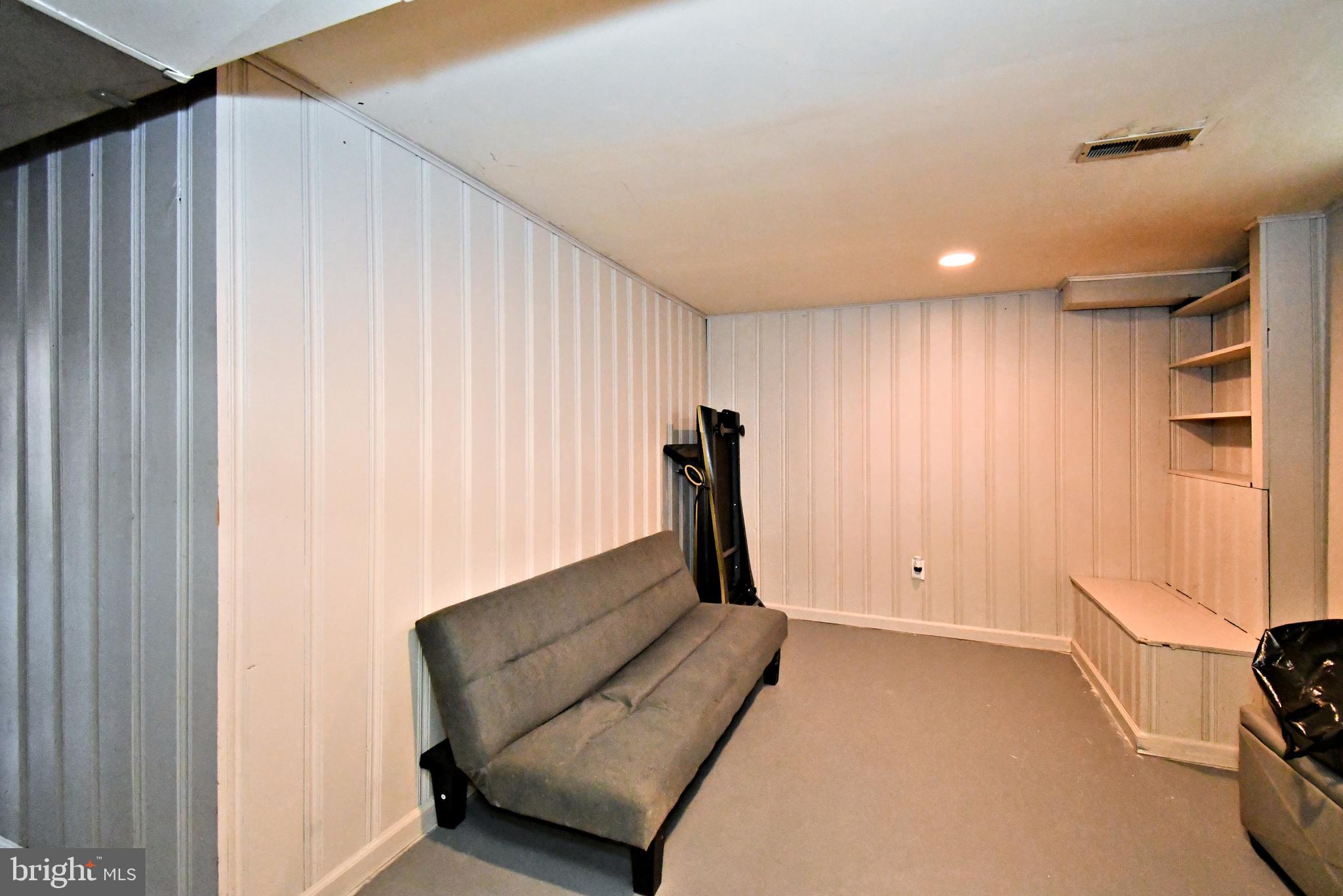 NORRISTOWN - Residential