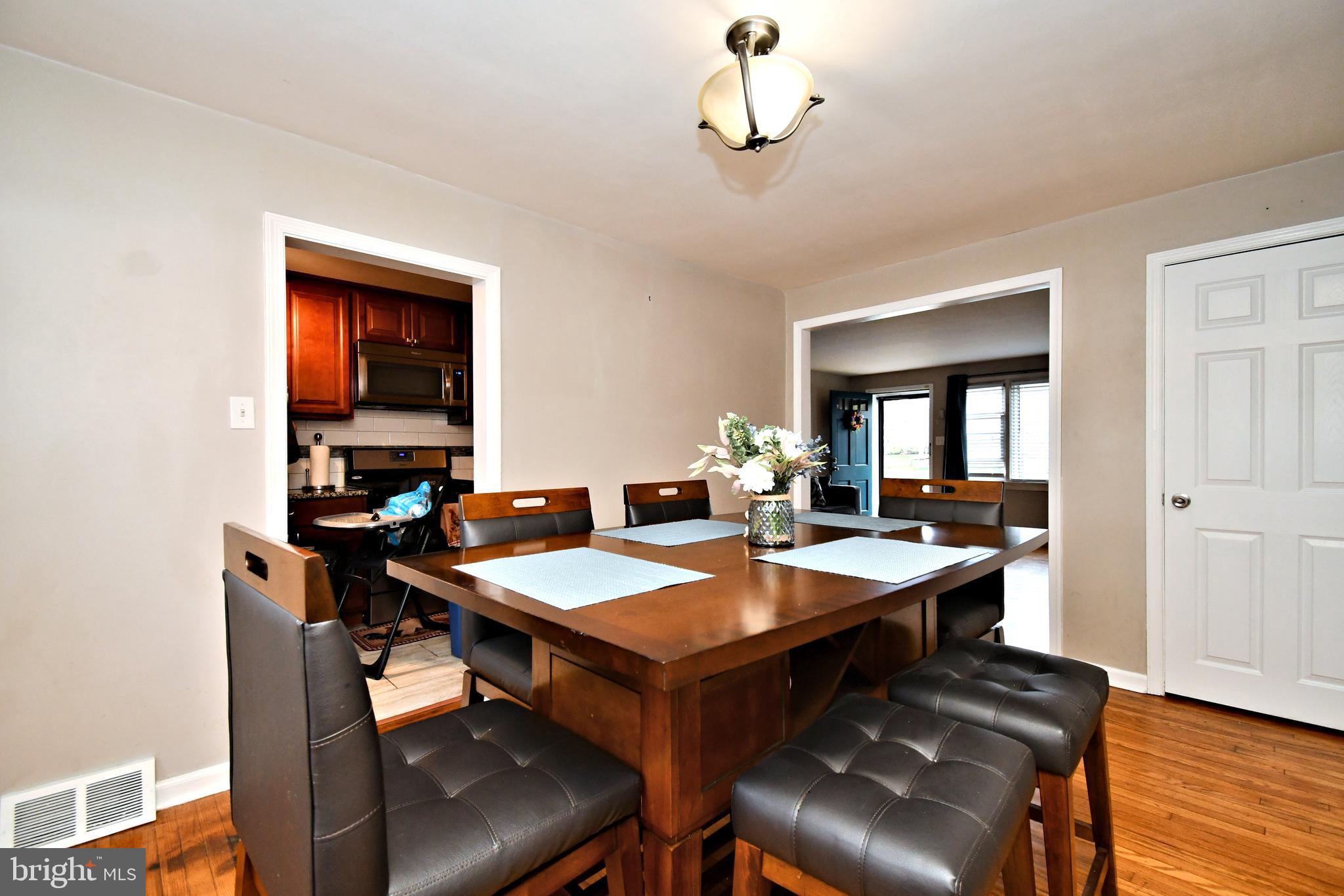 NORRISTOWN - Residential