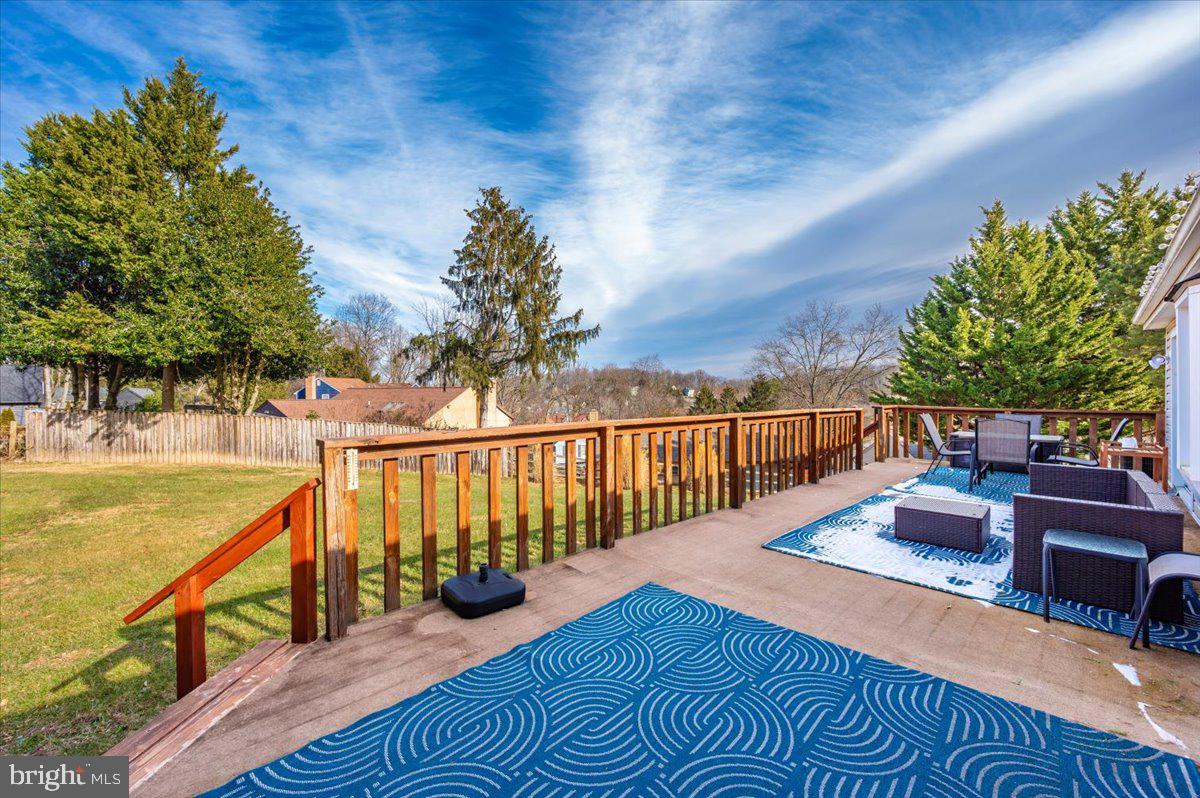 LAKE LINGANORE - Residential