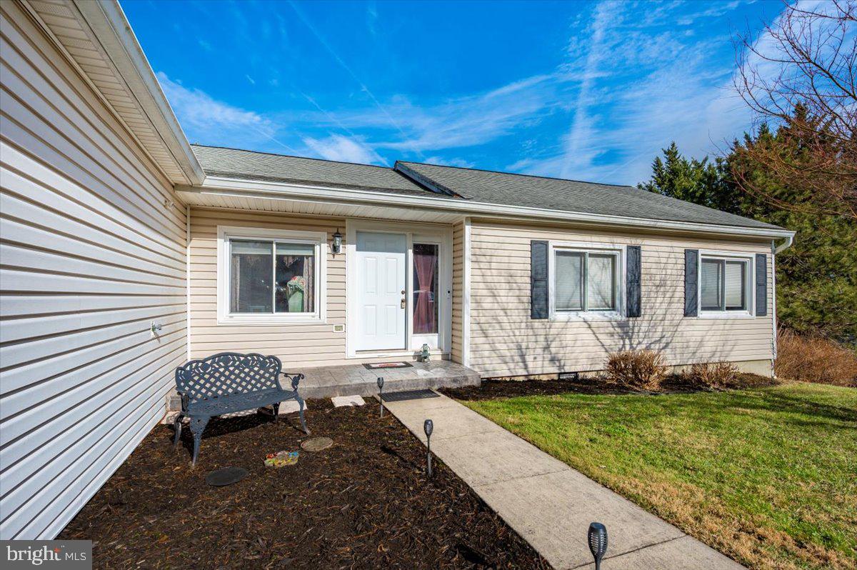 LAKE LINGANORE - Residential