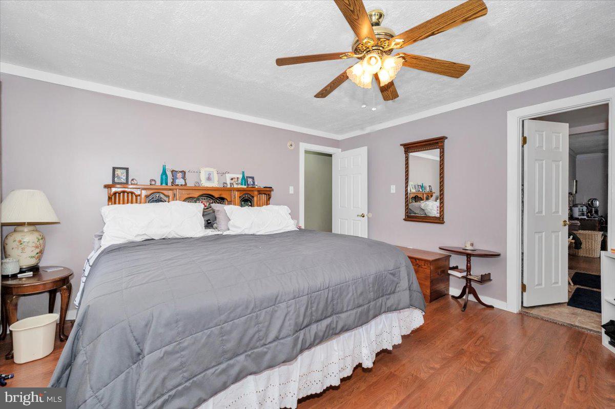 LAKE LINGANORE - Residential