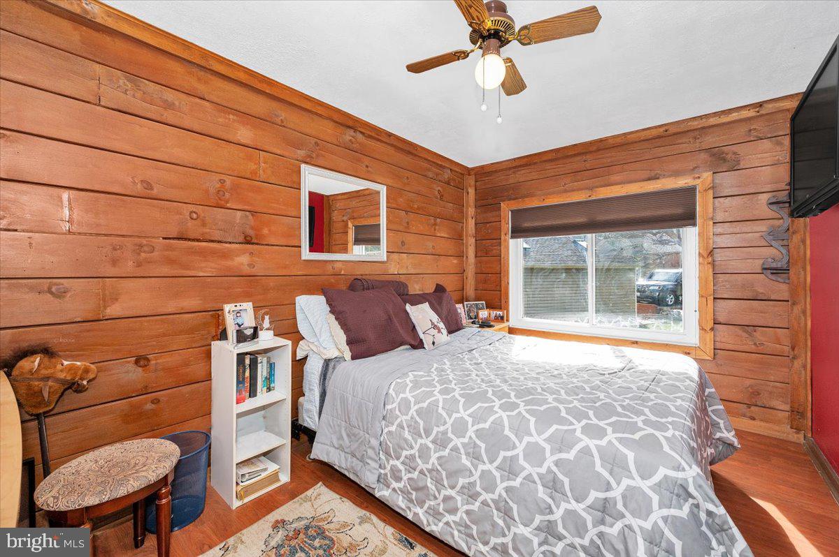 LAKE LINGANORE - Residential