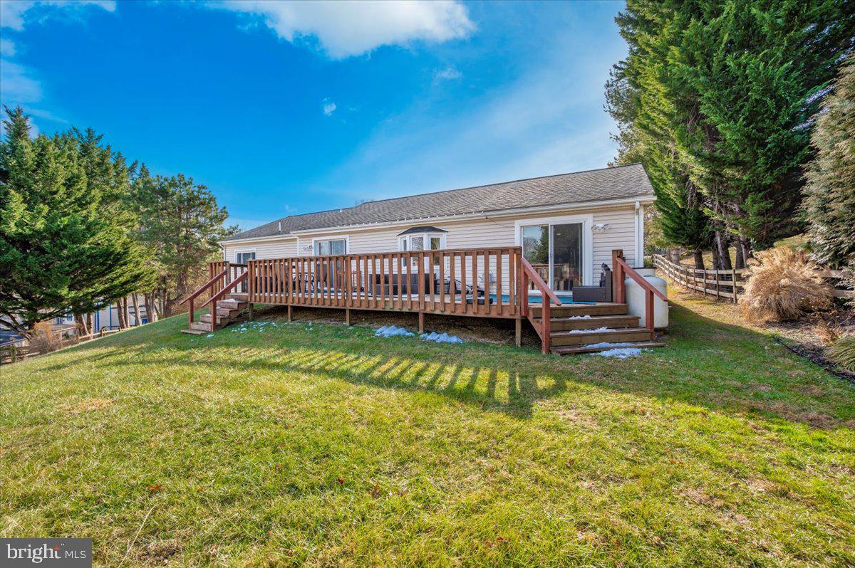 LAKE LINGANORE - Residential