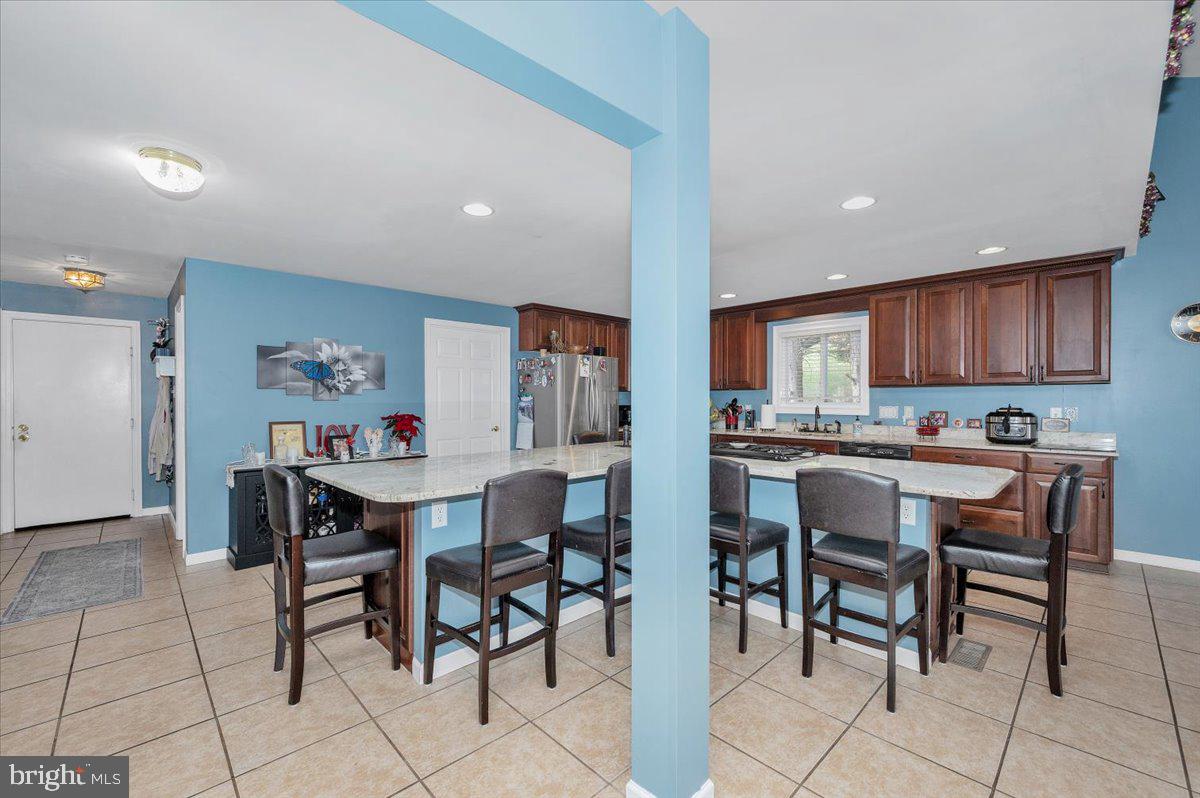 LAKE LINGANORE - Residential