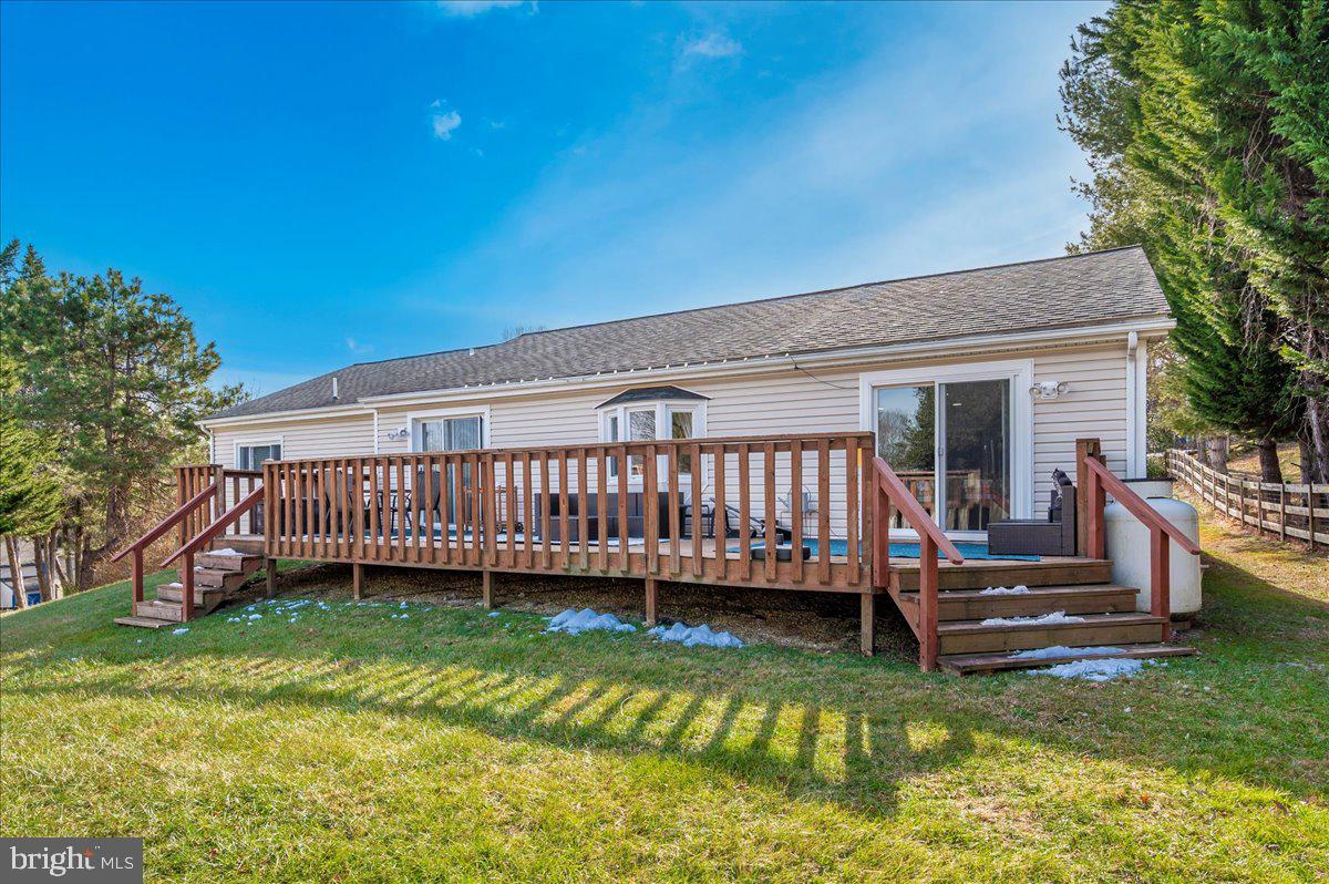 LAKE LINGANORE - Residential