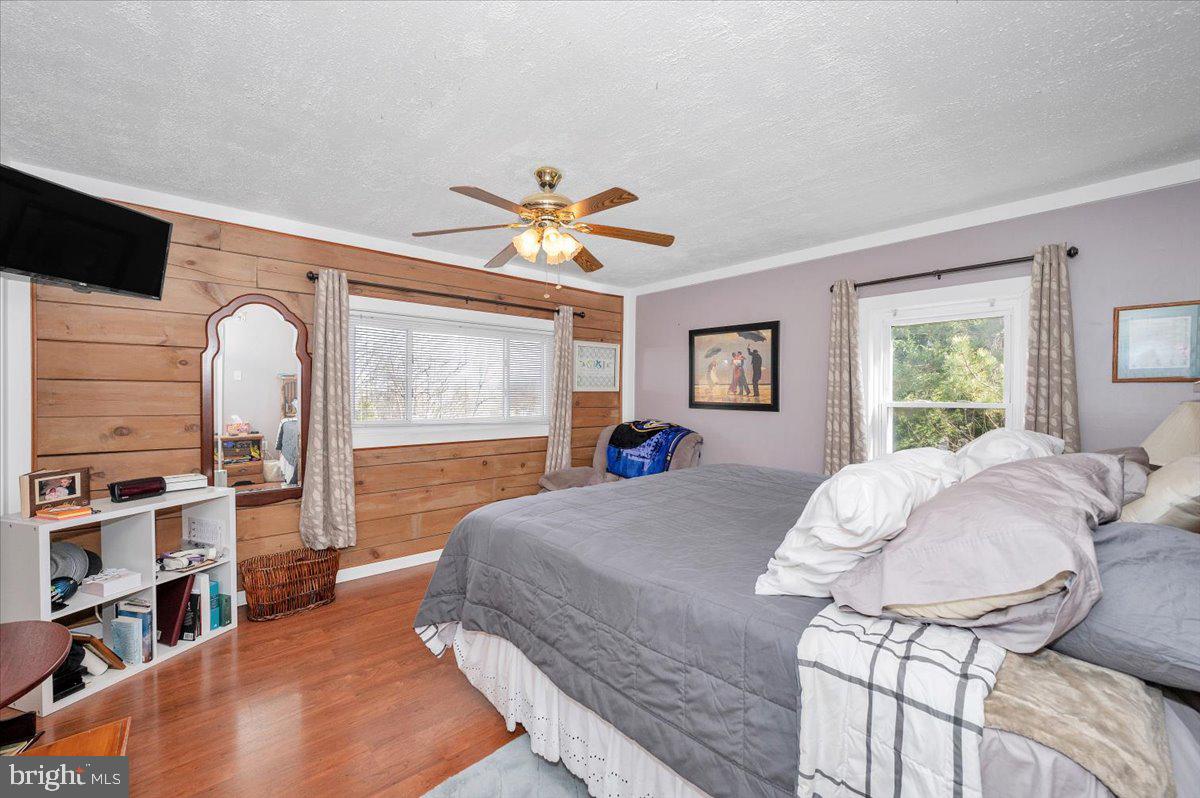 LAKE LINGANORE - Residential