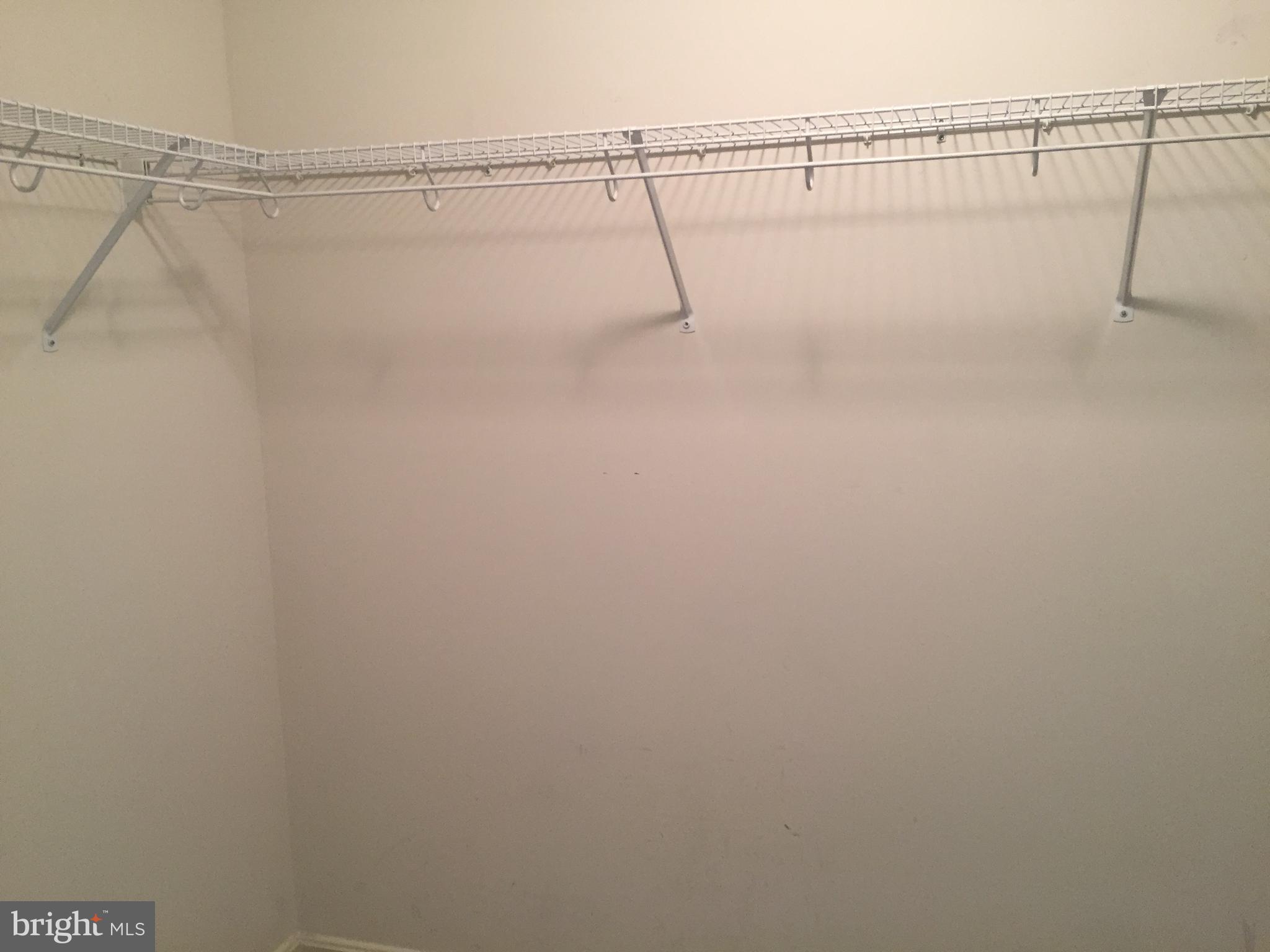 BEVERLY HILLS - Residential Lease