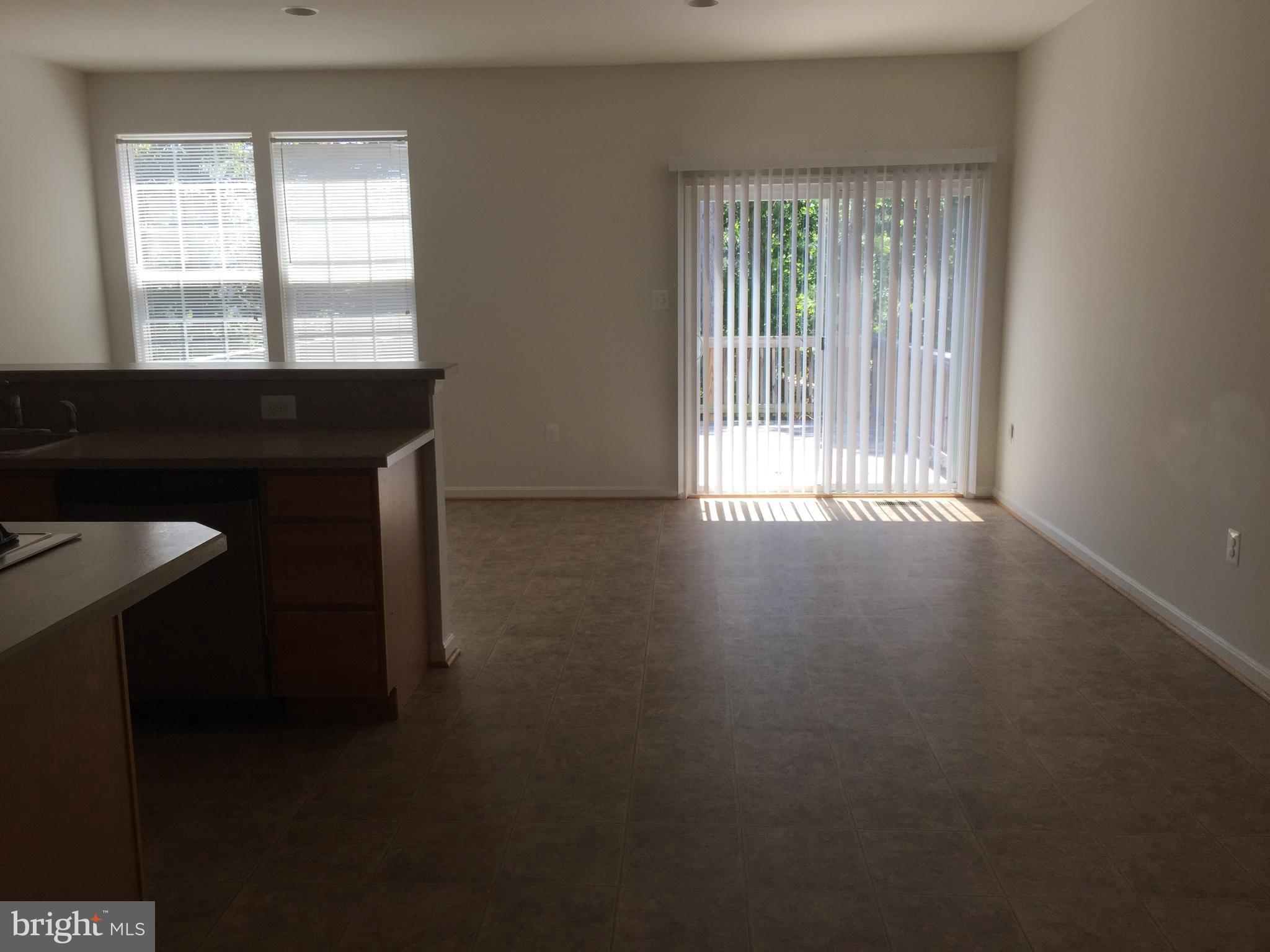 BEVERLY HILLS - Residential Lease