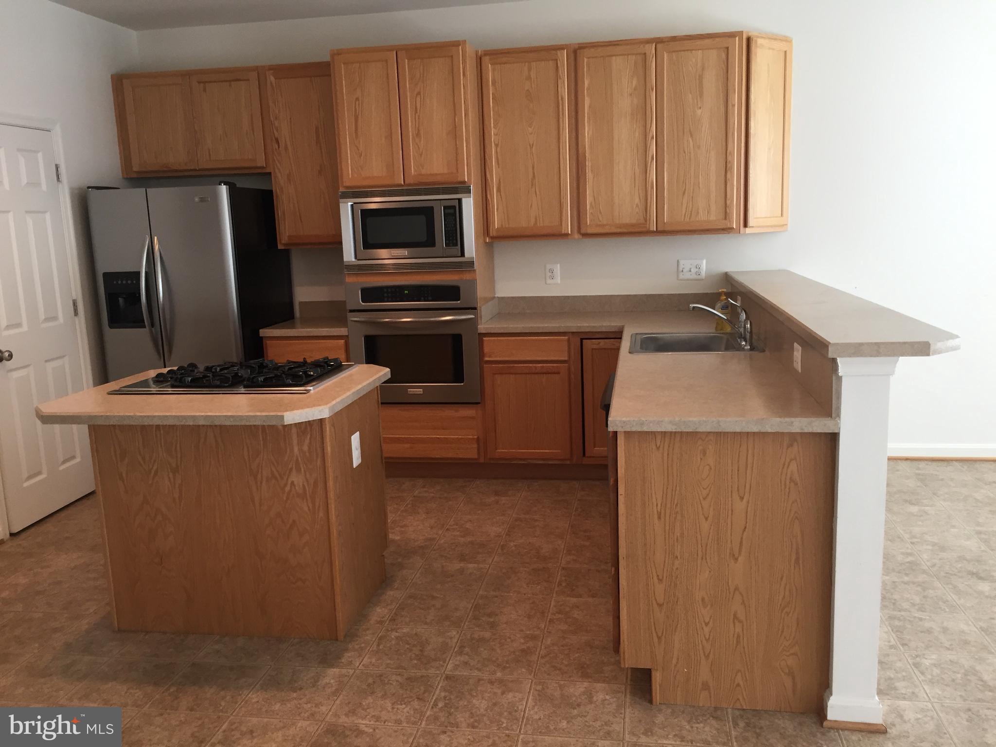 BEVERLY HILLS - Residential Lease