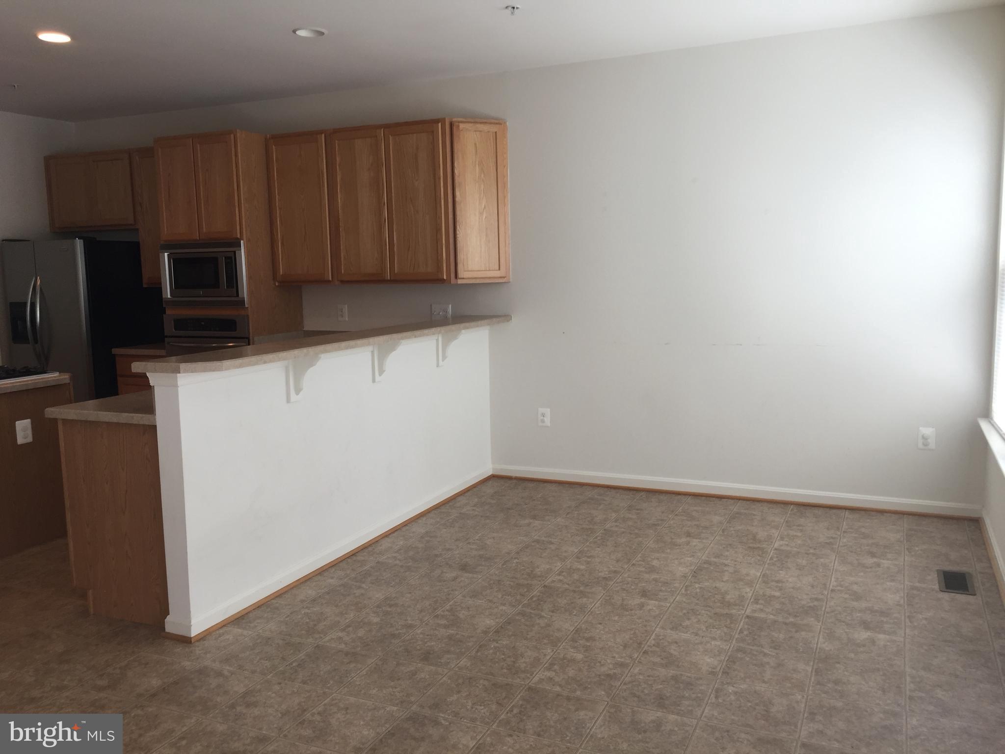 BEVERLY HILLS - Residential Lease