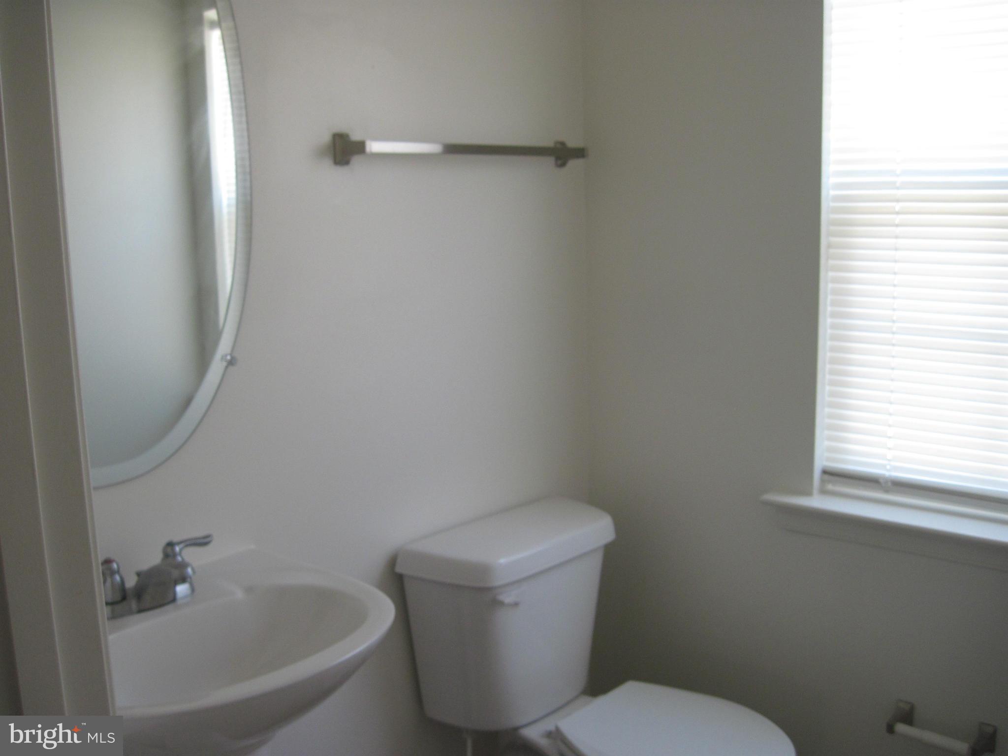 BEVERLY HILLS - Residential Lease