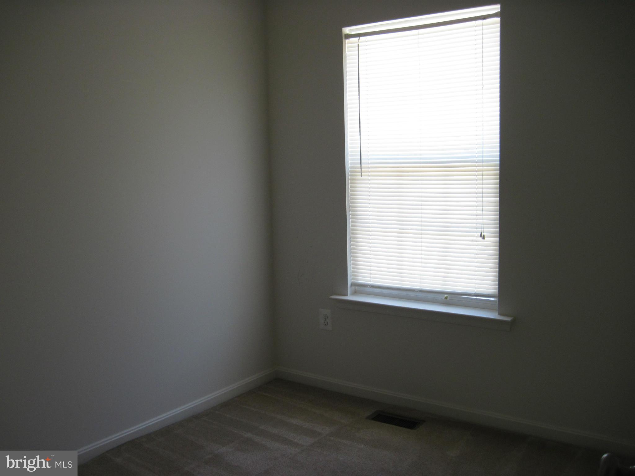 BEVERLY HILLS - Residential Lease