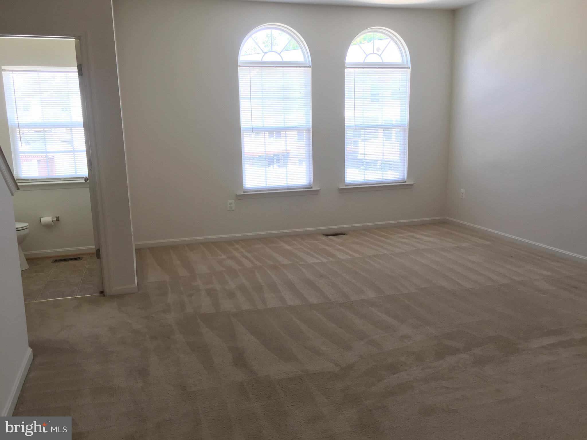 BEVERLY HILLS - Residential Lease