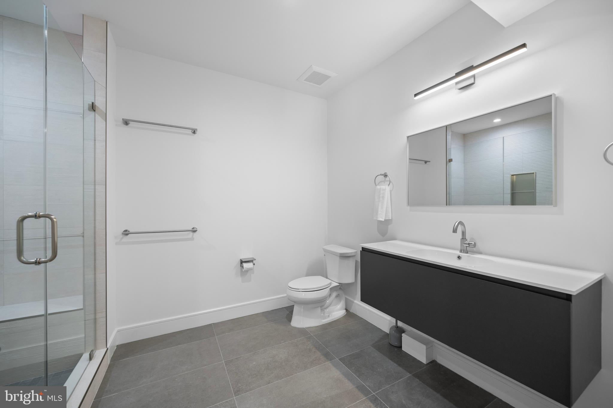 BROYHILLS MCLEAN ESTATES - Residential