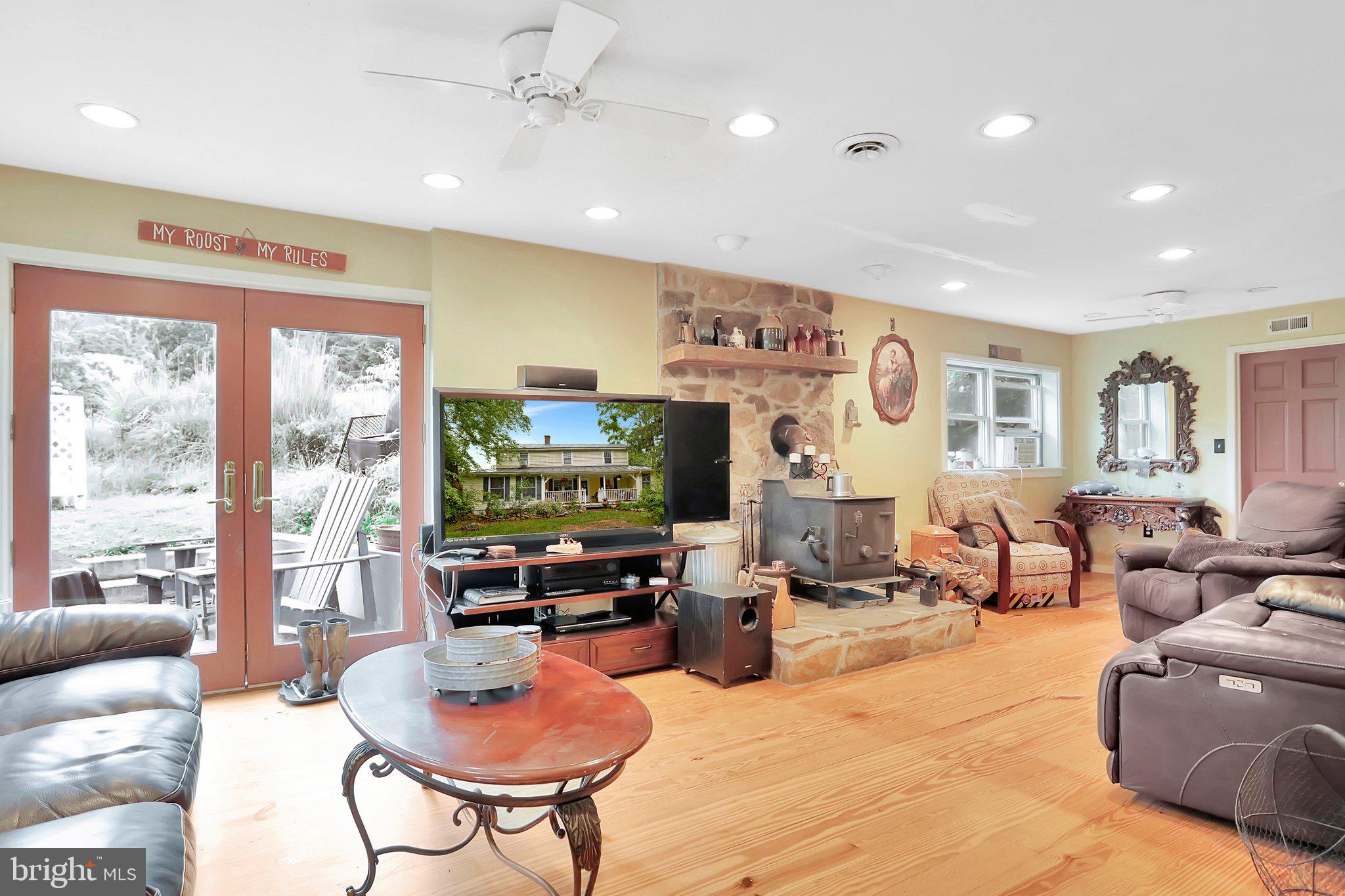 NONE UNRESTRICTED - Farm