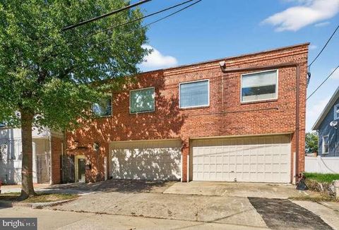 Photo of 606 Raleigh Place SE, WASHINGTON, DC 20032 (MLS # DCDC2226062)