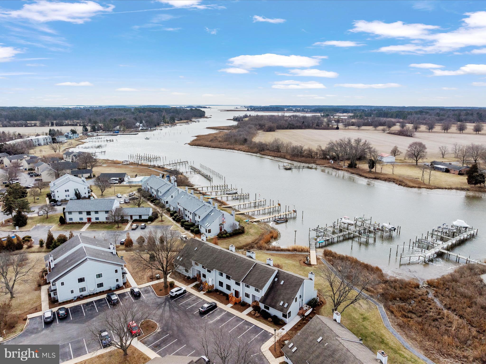 THOMPSON CREEK CONDOS - Residential