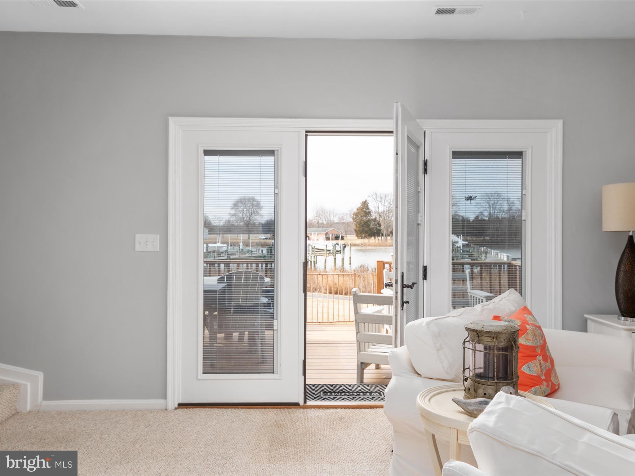 THOMPSON CREEK CONDOS - Residential