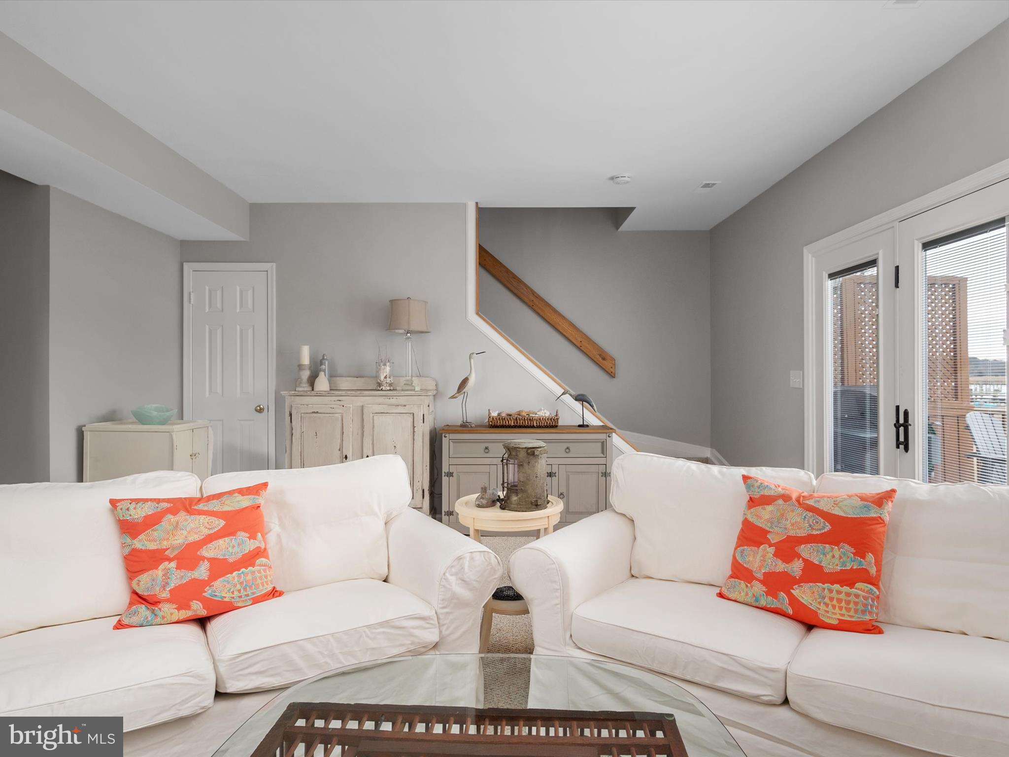 THOMPSON CREEK CONDOS - Residential