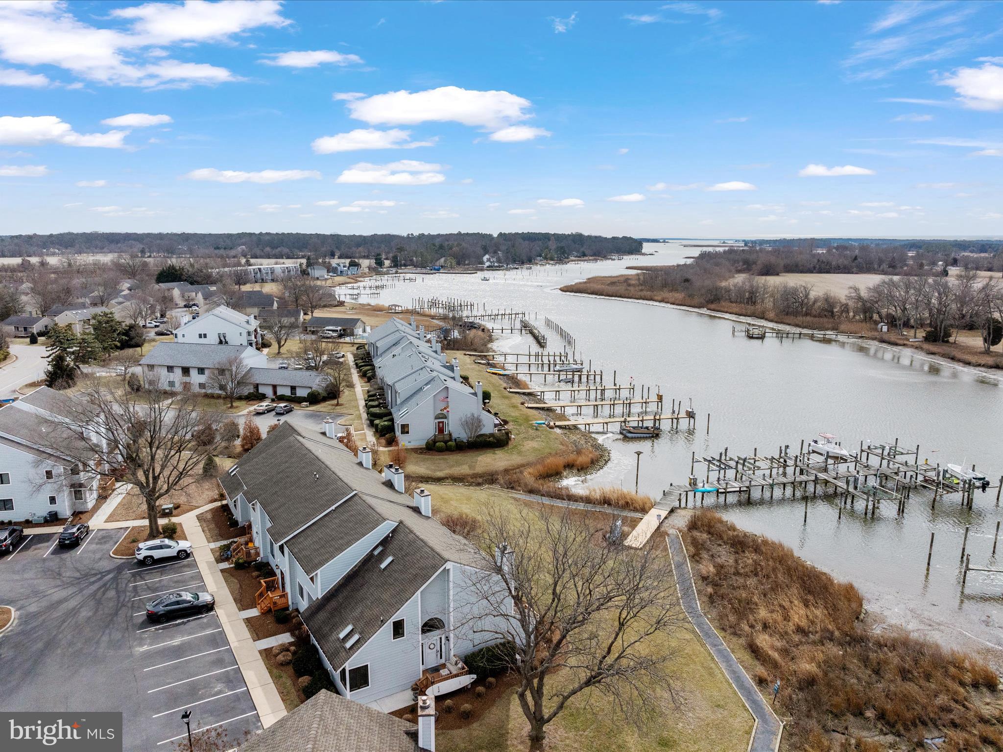 THOMPSON CREEK CONDOS - Residential