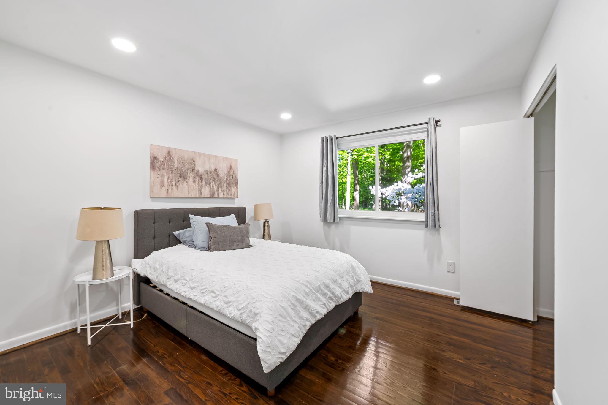 CAVES PARK - Residential