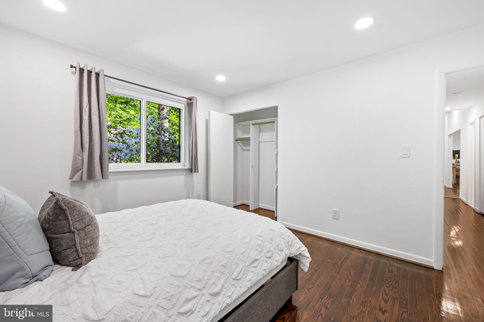 CAVES PARK - Residential