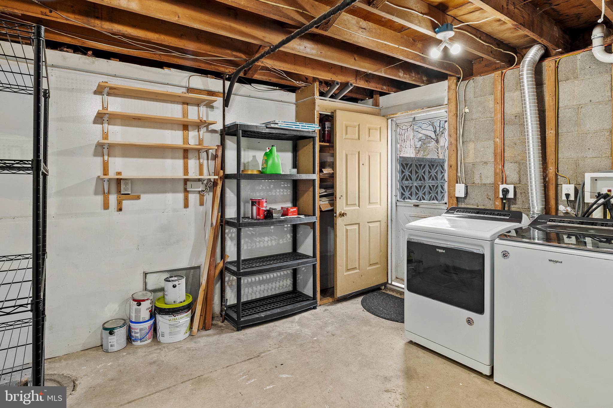 SHORELAND - Residential