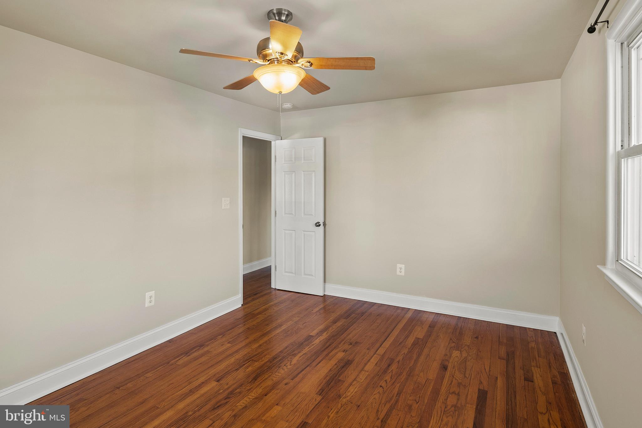 SHORELAND - Residential