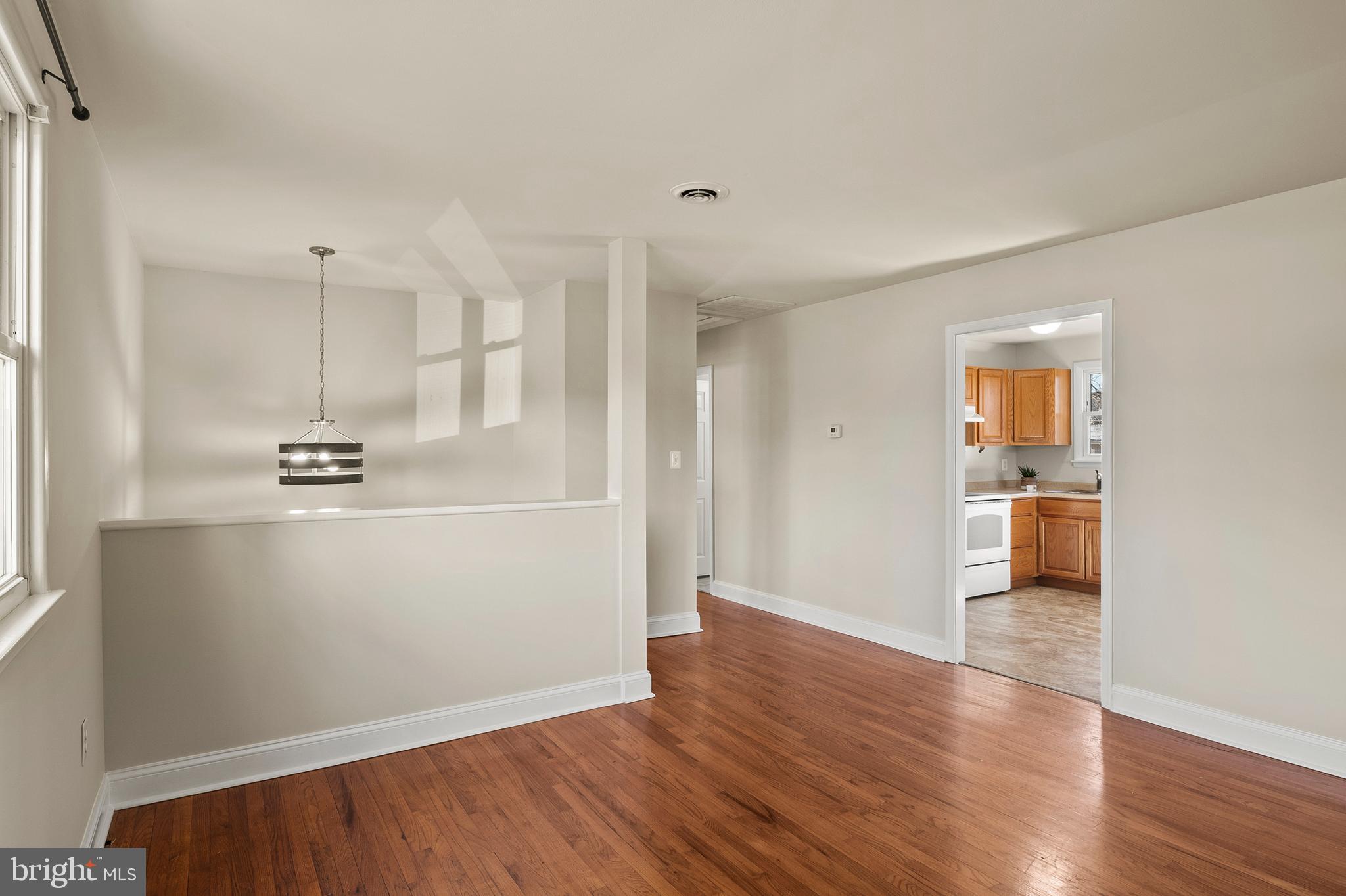 SHORELAND - Residential