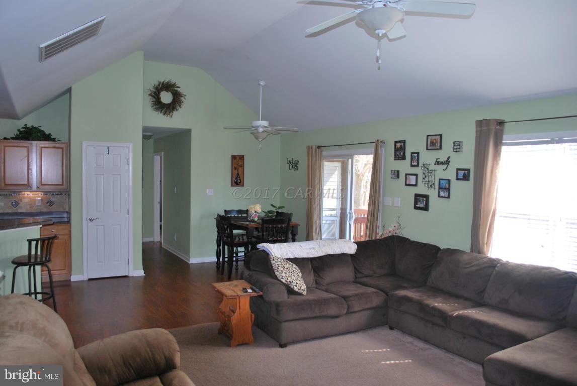 HIDDEN HARBOR - Residential