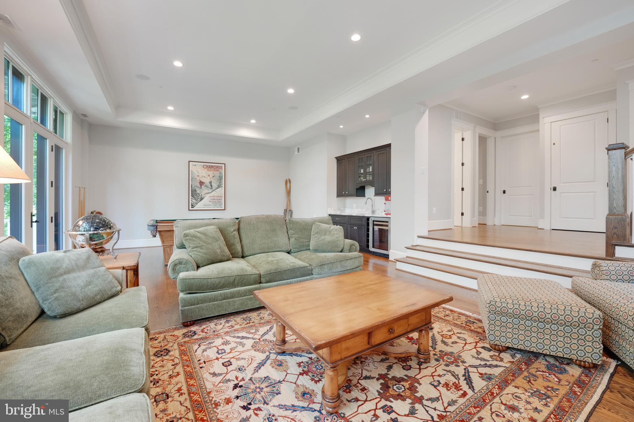 CHEVY CHASE - Residential