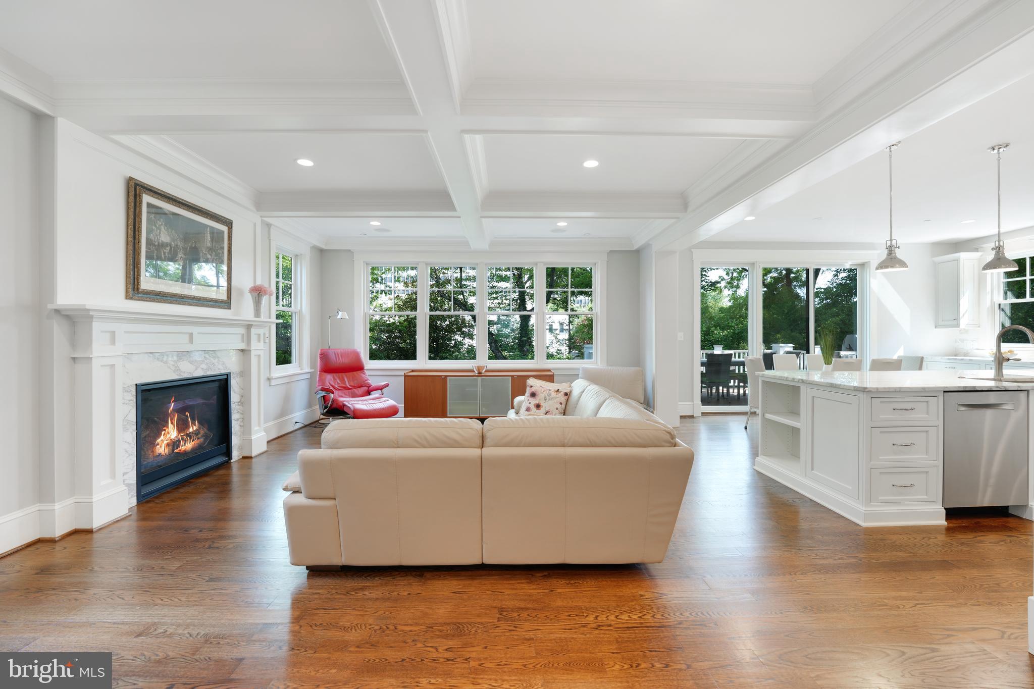 CHEVY CHASE - Residential