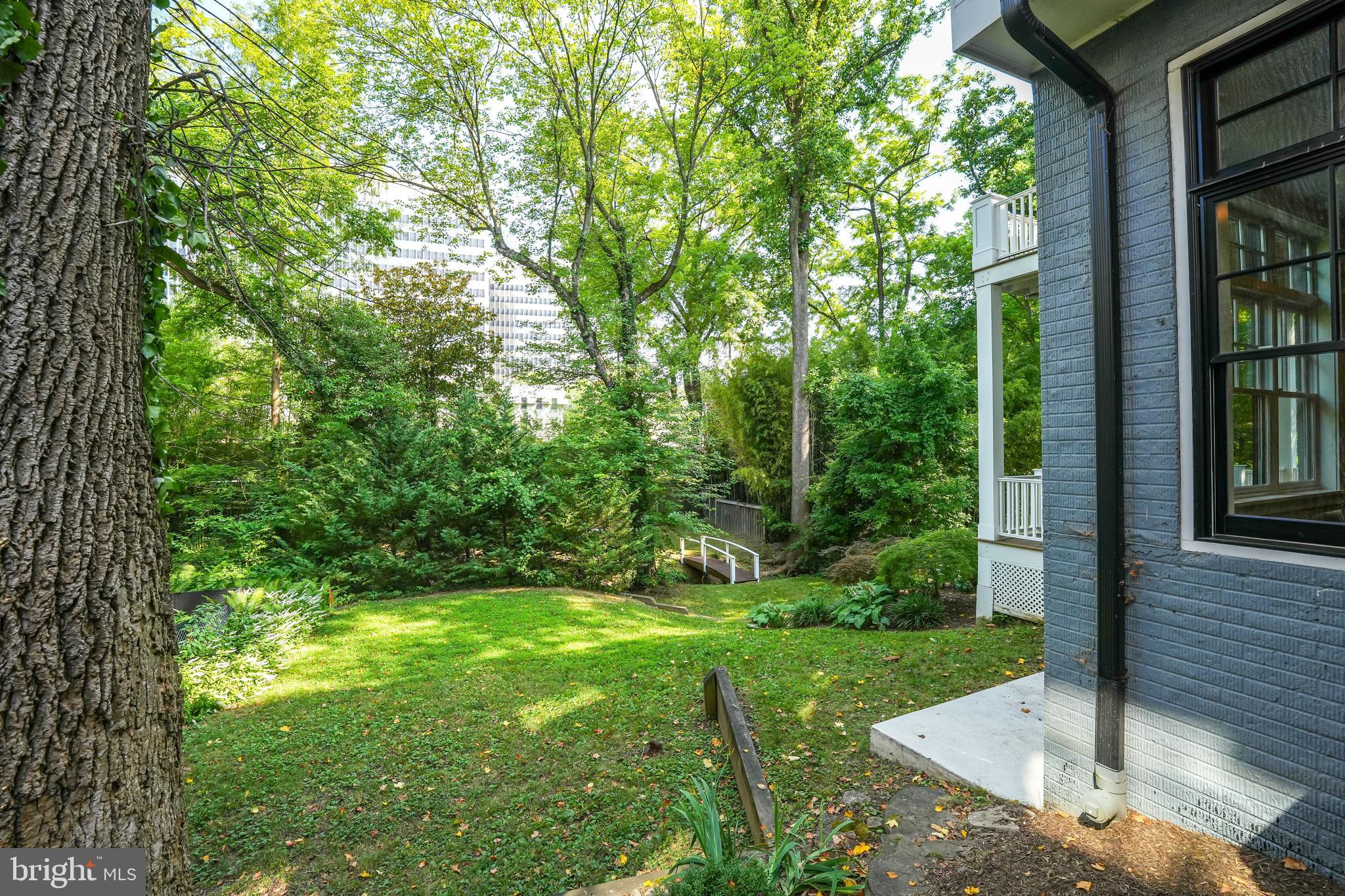 CHEVY CHASE - Residential