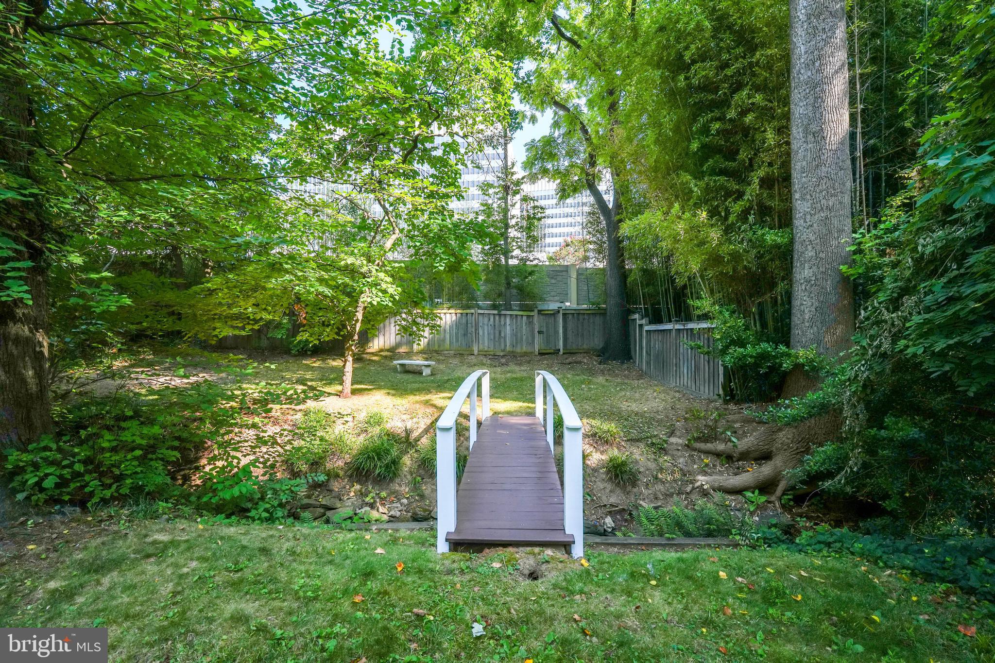 CHEVY CHASE - Residential