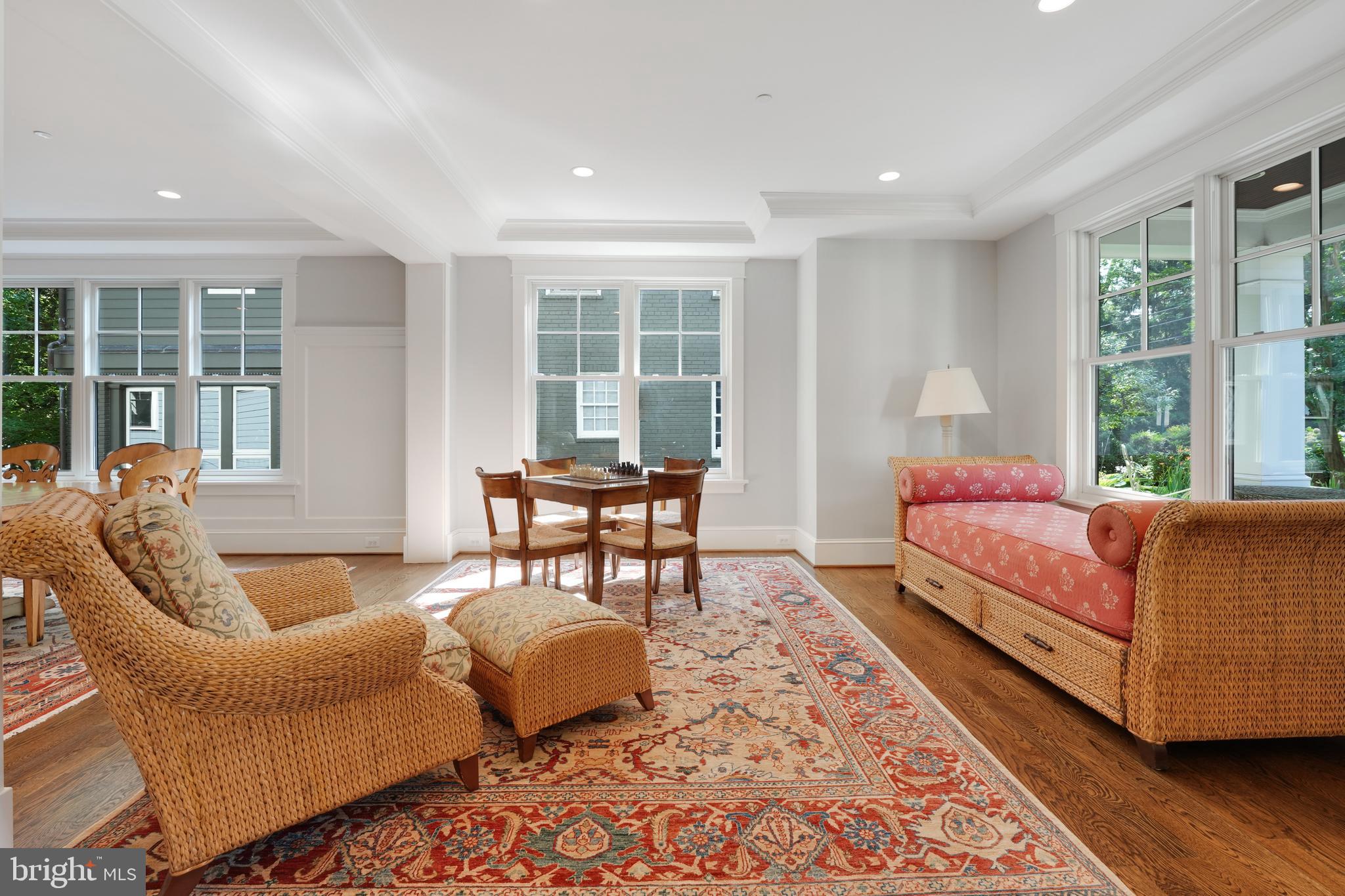 CHEVY CHASE - Residential