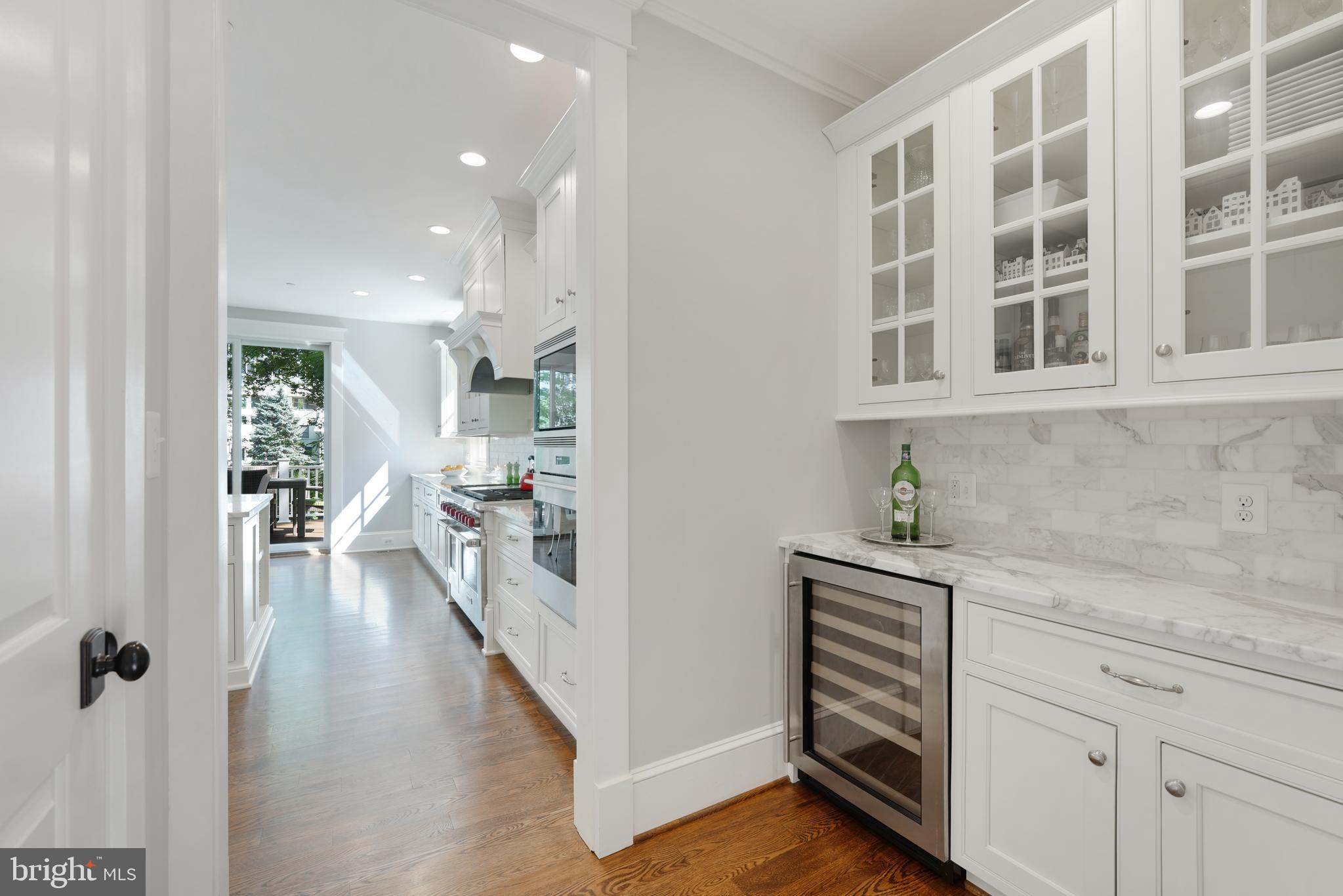 CHEVY CHASE - Residential