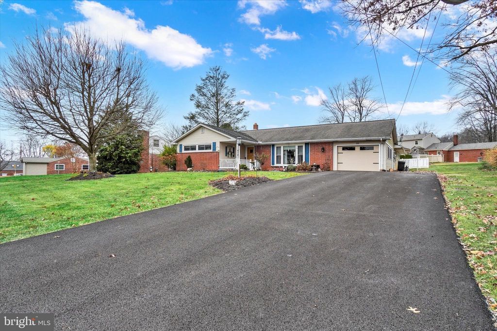 Photo of 111 Dixie Drive, RED LION, PA 17356 (MLS # PAYK2093906)