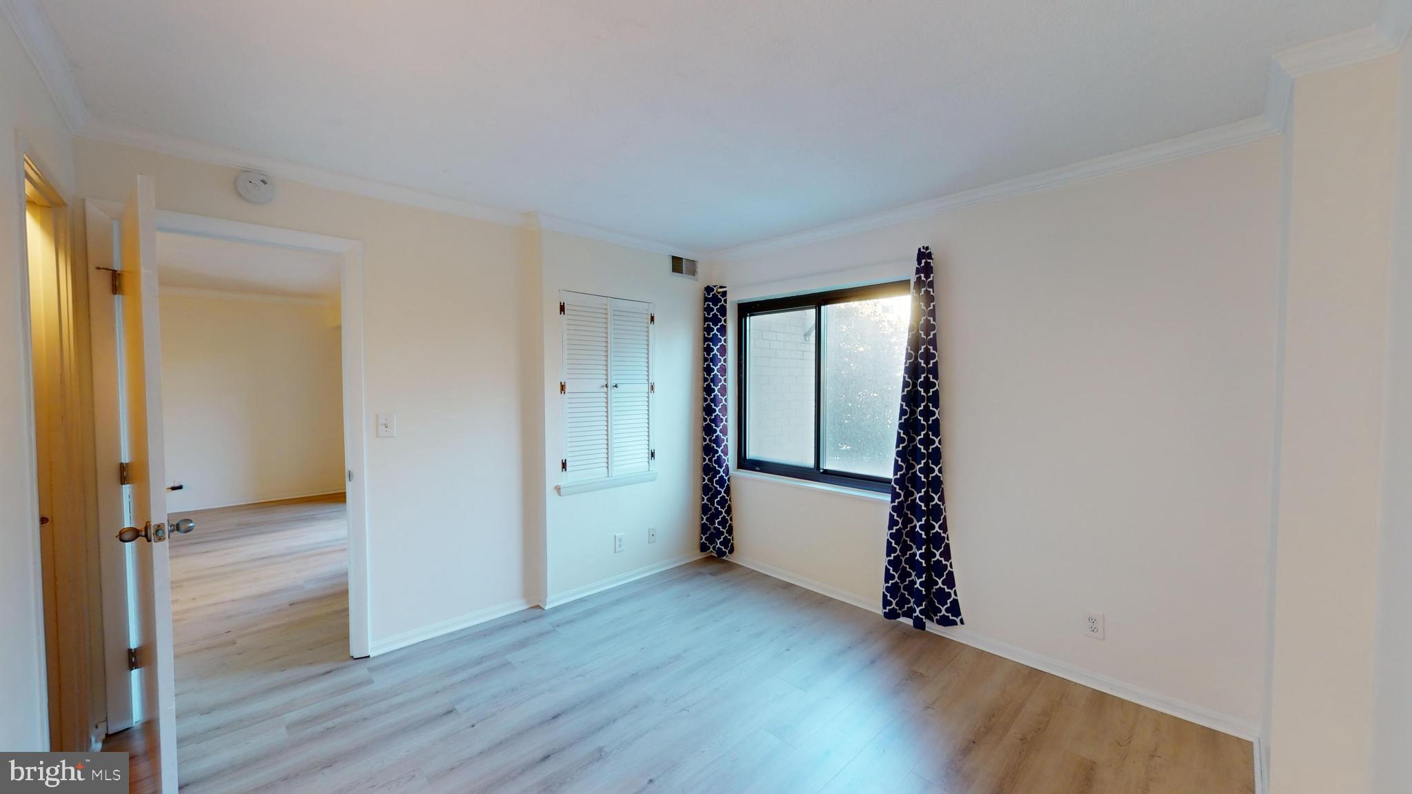 WATERGATE AT LANDMARK - Residential