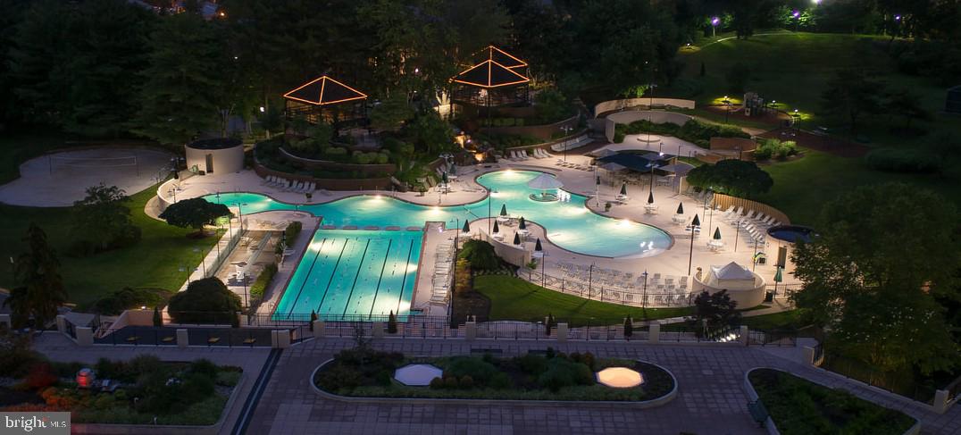 WATERGATE AT LANDMARK - Residential