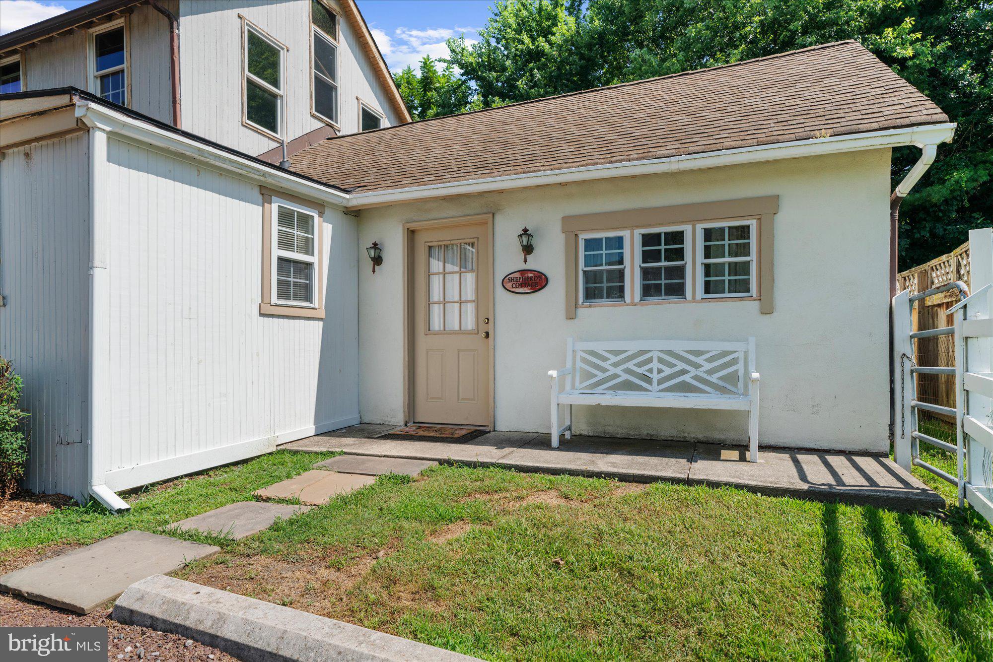 THE MEADOWS - Residential