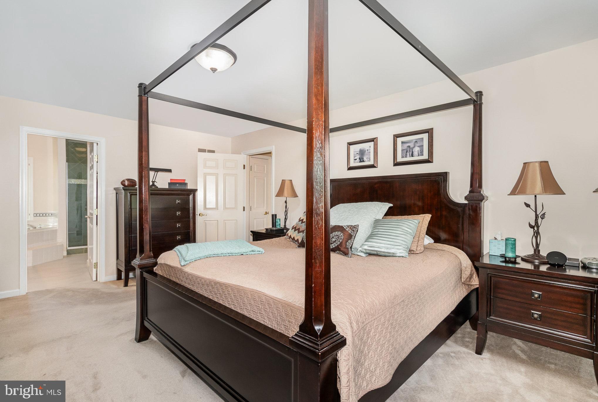 KINGSWOOD - Residential